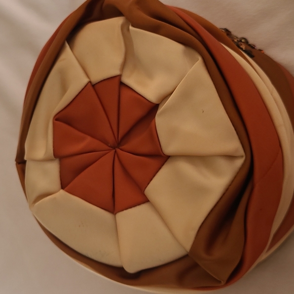 Lucila Wendey Unique Vintage Hat - Picture 10 of 10